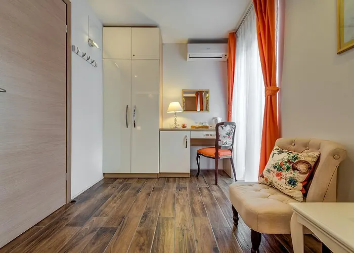 Room&studio Just Enjoy *