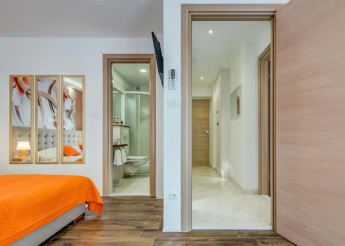 Room&studio Just Enjoy *